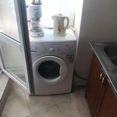 Azalia V Ravde Apartment