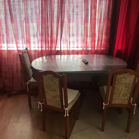 Azalia V Ravde Apartmán *